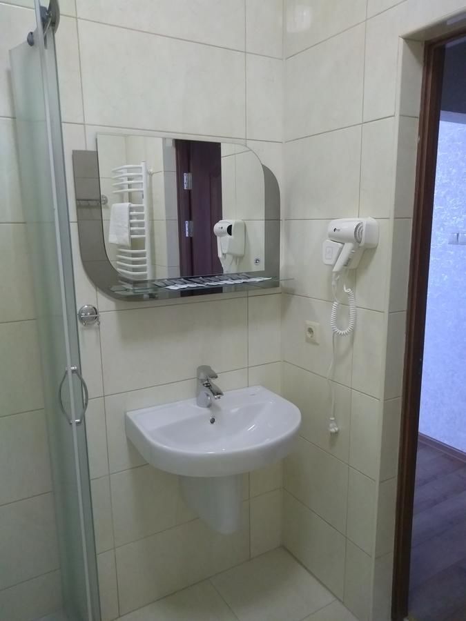Отель Отель Корал Черновцы